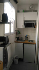 Petite studette fonctionnelle,avec kitchenette équipée vaisselle, micro-onde, fr  Studette calme et fonctionnelle Entire rental unit vacation rental 19901267