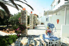 In a picturesque setting on a small hill overlooking the Aegean Sea this small f Paros, Greece Family Getaway, Lush Colourful Garden Entire rental unit vacation rental 2907157