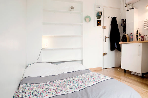 Mon logement est proche du Comptoir Général, Chez Prune, Le Verre Volé, Du Pain  Paris, France private studio- Joli cœur sur canal Saint Martin Entire rental unit vacation rental 10005061