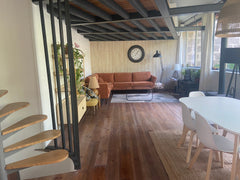 Maison d'architecte très agréable, exposée plein sud, sur 3 niveaux avec jardin  Bordeaux, France Maison 100 m² avec jardin centre à 10min en tram Entire townhouse vacation rental 34699074