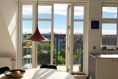 Superbly located, in the middle of a quiet street but in the middle of the city  Copenhagen, Denmark 100 m2 "penthouse" like apartment Entire loft vacation rental 1066680