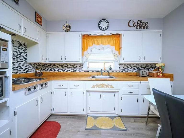 It includes cleaning, parking, water, gas, electricity, Washing machine, in unit  Rental unit in Staten Island · 2 bedrooms · 1 bed · 2 baths Entire rental unit vacation rental 914503982420675976