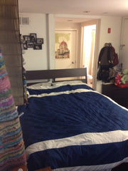 Private Room in 3 bed apt w/bathroom, TV & Queen bed, Close to cool bars and L,J Sydney, Australia Rental unit in Brooklyn · 1 bedroom · 1 bed · 1 bath Private room in rental unit vacation rental 6748952
