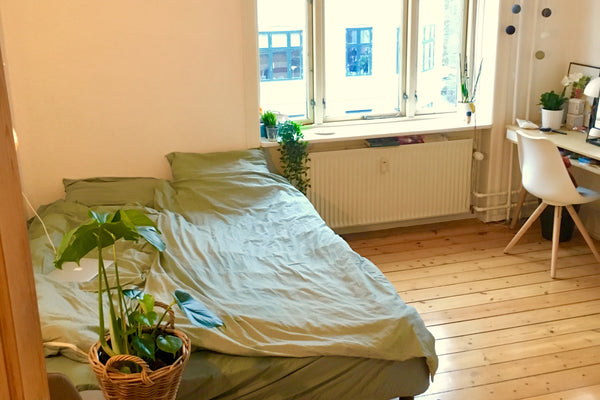 Bright apartment on 3 floor with kitchen, bath, toilet and terrasse. Placed in b Denmark Bright apartment in Frederiksberg, Cph Entire rental unit vacation rental 33194051