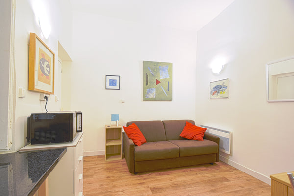 Welcome to my 19 square meters studio located in the heart of Lyon, near Saint N Lyon, France Studio Calme Au Centre De Lyon Entire rental unit vacation rental 37314086