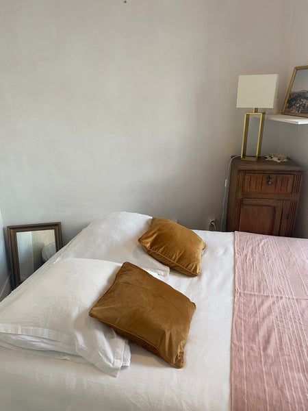 Hello, <br /><br />Je propose ma chambre dans un appartement plein de charme et  Lyon, France Chambre chaleureuse dans le 7ème arrondissement Private room in rental unit vacation rental 51271697