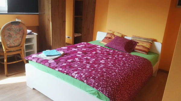 Quiet one-way street near Square Ambiorix and 5-7 minutes walk to Schuman metro  Brussels, Belgium Cosy studio for long stay, ref jw3G Private room in rental unit vacation rental 11808883