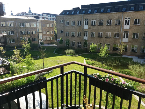 103m2 apartment close to the lakes and Nordhavn st., divided into 4 separate bed Copenhagen, Denmark Spacious family-friendly 5-room on shopping street Entire rental unit vacation rental 2370736