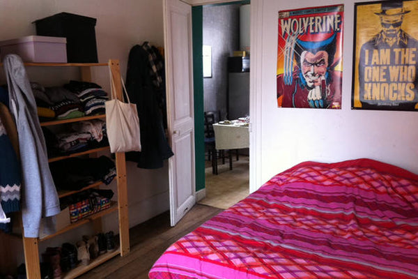 Bonjour !<br /><br />Nous mettons à disposition, ma colocataire et moi-même, une  Chambre Cosy Paris 20ème Private room in rental unit vacation rental 5777922