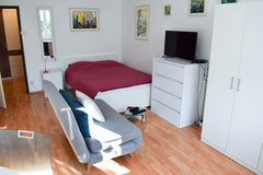 This quiet and bright apartment with a modern interior is perfect for couples, s Vienna, Austria Sunny cosy apartment near Schmelz Entire rental unit vacation rental 34600957