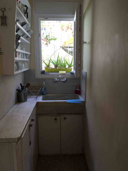 A small apartment that shares an inner courtyard and a big terrace with nice vie Athens, Greece Cute apartment close to city center Entire rental unit vacation rental 20055174