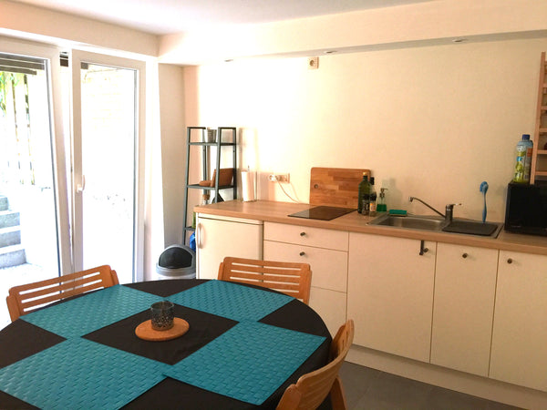 Mon studio est idéalement situé, à proximité des transports en commun et des com Brussels, Belgium Agréable studio chez l'habitant Entire rental unit vacation rental 13646660