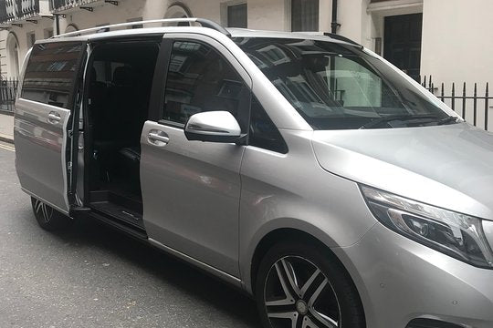 Private Transfer From Central London or Heathrow Airport to City of Oxford  Private Tours and Travel Guide Europe London CITY London Destination Tour