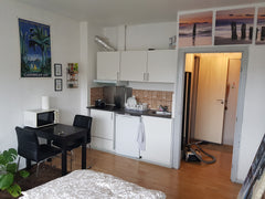   Nice Studio apt in Close to Bus Stop & Shops Entire rental unit vacation rental 41551754