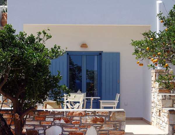 WELCOME TO DAHLIA<br />Bright white in all its grandeur, modern and cosy, DAHLIA  Flora Apartments | Dahlia Entire home vacation rental 18784735