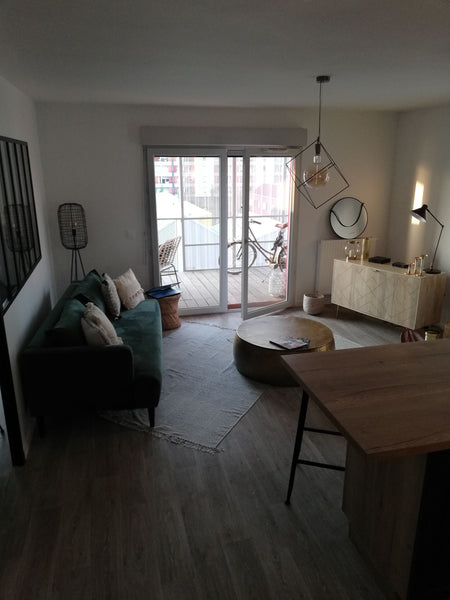 <b>The space</b><br />L'appartement est un 3 pièces entièrement équipé et peut a Lormont, France Charmant appartement - proche de Bordeaux Entire rental unit vacation rental 36418960