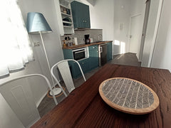 Cozy apartment in the heart of Agia Anna area.Located at the coastal road of a b Athens, Greece Agia Anna Beach Apartment V Entire rental unit vacation rental 44192590