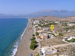 Relax making a unique and calm escape in a quiet site 100 meters from the waves.  Sunny apartments with loft and big yard near sea. Entire rental unit vacation rental 54355007