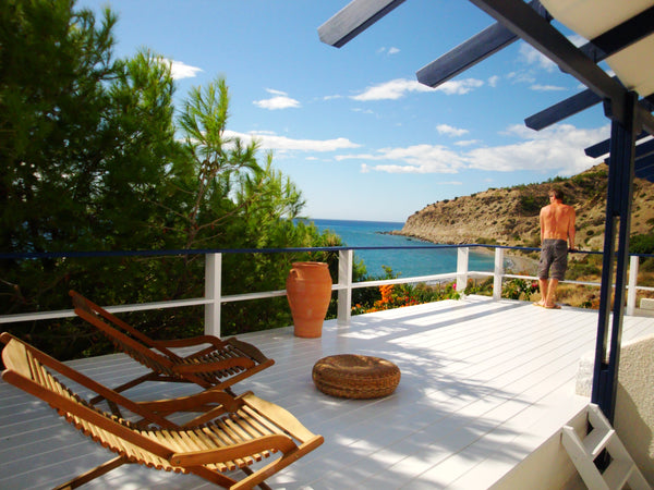 Apartment  full of “lucky blue eyes”. The main room has a double anatomic and si  Big Blue Apartments / Blue Eye for 2-4 persons Entire rental unit vacation rental 9324579