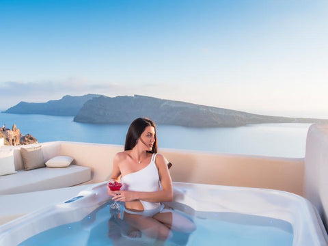 A place to let the rest the world slips away. The ideal intimate escape!<br /><b Thira, Greece Anemi Lovers House -  Sunset and Sea View Private room in villa vacation rental 21905293