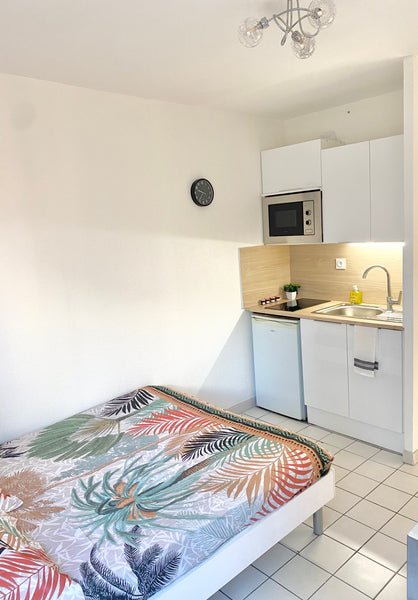 Profitez d'un joli studio au 3 Eme étage <br />Au pied du métro D Laennec / Tram Lyon, France Joli studio à Lyon Métro D Laënnec Entire rental unit vacation rental 747782506464466514
