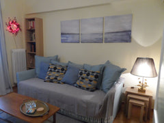 Two-room apartment opposite the courts of Evelpidon, in a quiet area and with ne GR Apartment near the Courts (Ewelpidon) Entire condo vacation rental 643240309644015517