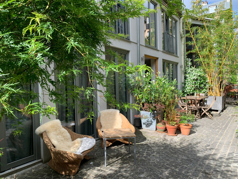 Atelier loft triplex de 160m2 et 7 couchages, en fond  d'impasse arborée privée, Paris, France Atelier Loft Paris Mouzaïa Buttes Chaumont Entire loft vacation rental 21964296