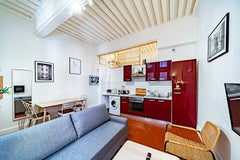 Charmant appartement au cœur des Traboules de Lyon, quartier historique du Vieux Lyon, France Le petit St Jean-Appartement renové-Vieux Lyon Entire rental unit vacation rental 644594186756092747