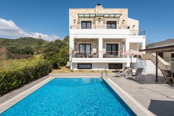 Villa Ninna is characterised by a sense of distinct luxury, supreme elegance and  Villa Ninna Entire villa vacation rental 538830075812368827
