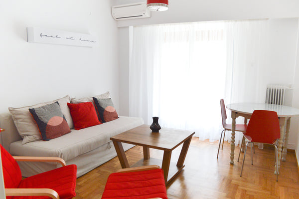 Great place if you want to experience Athens' night life , in the historical Ath GR Feel @ home Entire rental unit vacation rental 17938385