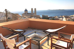 Independent apt at the ground floor of a 2 storey traditional cycladic house.  O Marseille, France Kalypso 's apt in Ermoupolis Cycladic home vacation rental 48524984