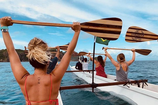 Hawaiian Canoe Tour in Fernando de Noronha  Private Tours and Travel Guide America Noronha CITY Fernando de Noronha Destination Tour