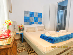 NEW LOVELY ROOM: Ground floor room with 2 Windows, a double Bed,Beautiful Big pr Greece N0. CUTE LOVELY DOUBLE ROOM ON THE GROUND FLOOR Private room in townhouse vacation rental 34252361