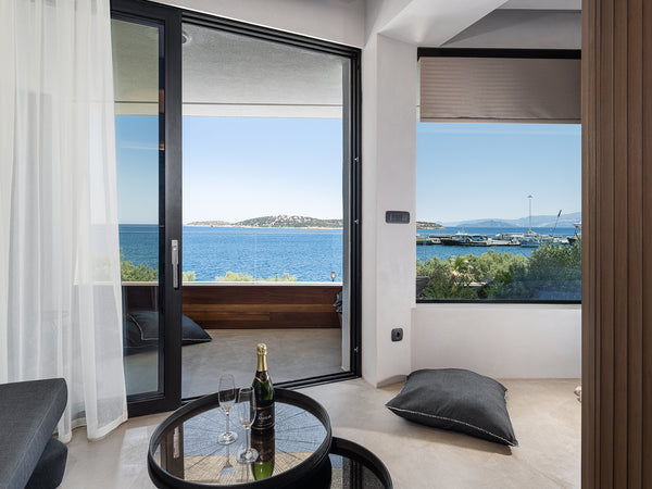 This cozy suite in Agios Nikolaos is close to the beach, restaurants, and shoppi Chania, Greece Brand new Luxury,Seannamon suite, magnificent view Entire serviced apartment vacation rental 657155278102894701