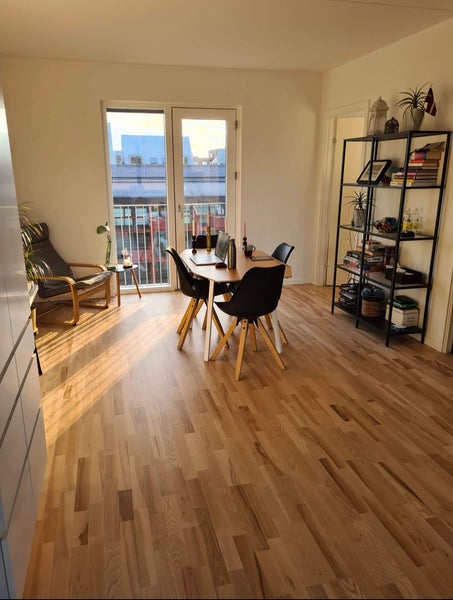 Brand new apartment of 67 m2 by Valby station. <br /><br />10 minutes by train f Copenhagen, Denmark Sunny room in Copenhagen Private room in casa particular vacation rental 33915949