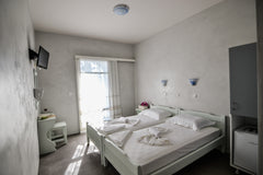 minimally built room with beautiful balcony and pool view<br /><br /><b>The spac Ios, Greece friendly place in relax setting Private room in guesthouse vacation rental 8583944