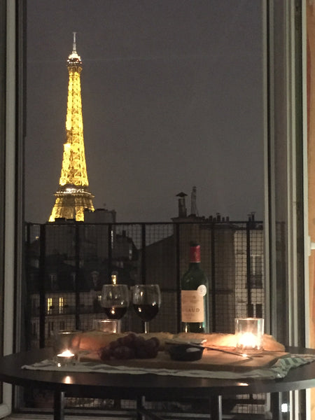 Holiday in Paris with an Eiffel Tower view! Perfectly located apartment for a va Paris, France Holiday in Paris with a spectacular view Entire rental unit vacation rental 21903654