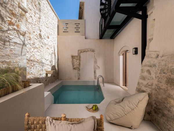 Newly built boutique hotel unit in the heart of Retymno Old City with high stand  Sutor Manor boutique hotel / Dlx room Room in boutique hotel vacation rental 49285592