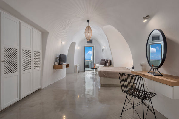 Junior suite is located in Firostefani in Santorini in the complec Exclusive Pla Thessaloniki, Greece Junior Suite - Exclusive Suites Entire serviced apartment vacation rental 13391419