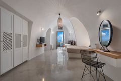 Junior suite is located in Firostefani in Santorini in the complec Exclusive Pla Thessaloniki, Greece Junior Suite - Exclusive Suites Entire serviced apartment vacation rental 13391419