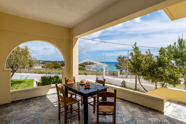 Take it easy at this unique and tranquil getaway.<br /><br /><b>The space</b><br Chania, Greece Ground Floor Apartment with view to the Libyan Sea Entire rental unit vacation rental 609841931184522732