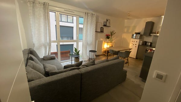 Studio cosy, au calme dans une résidence privée. <br />Pas de télévision ni de W Lyon, France Studio cosy Entire rental unit vacation rental 50692763