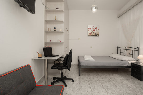 Modern studio at a walking distance from the nearest beach, the old town and the  Modern and Quiet Studio in Rethymno Entire rental unit vacation rental 19855343