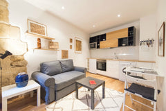 In the heart of the Marais, close to the Town Hall, charming apartment of 27m2 o Paris, France Nosy Be, 1BR/1BA, 3 people Entire rental unit vacation rental 16837657