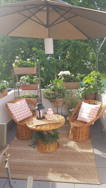 duplex de charme style shabby chic avec terrasse plus coins à manger dehors sur  Brussels, Belgium Quartier très calme Private room in rental unit vacation rental 13139679