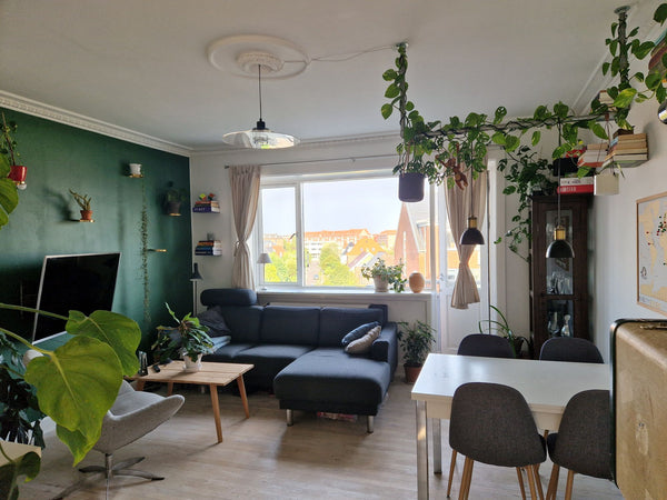 Tæt på centrum af København og tæt på metro, busser, strand og indkøb finder du  Copenhagen, Denmark Fantastisk lejlighed med to altaner Entire condo vacation rental 53826899
