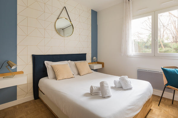 This apartment will charm you with its cozy atmosphere: modern decoration, very  Lyon, France Dify Charme - Bord du Rhône Entire rental unit vacation rental 48005081