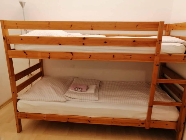 Wenn du in dieser zentral gelegenen Unterkunft übernachtest, hat deine Familie a  Clever Unterkunft in Wien Josefstadt , altmodisch. Entire vacation home vacation rental 695615621697098183