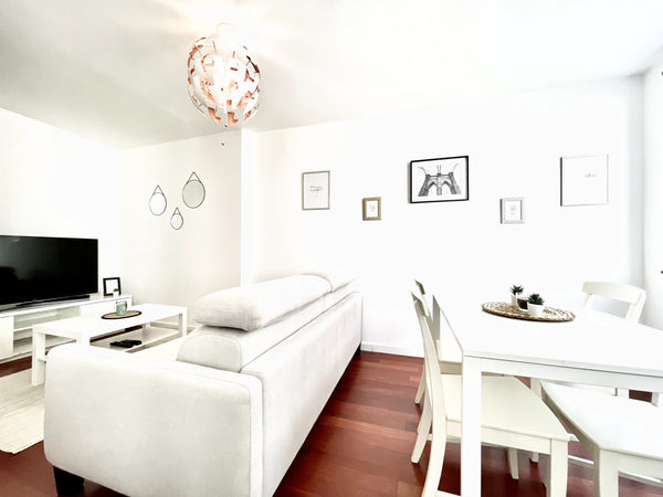 Perfect location by the EU DISTRICT !!<br /><br />400m from the Place du Luxembo  ❀ Spacious & cosy 4P apt EU DISTRICT with GARDEN ❀ Entire rental unit vacation rental 52121044