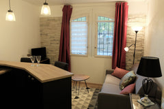 Charmant T1 BIS refait à neuf sur quai de Saône dans le quartier historique du V  T1 Bis - Vieux Lyon Entire rental unit vacation rental 38255612